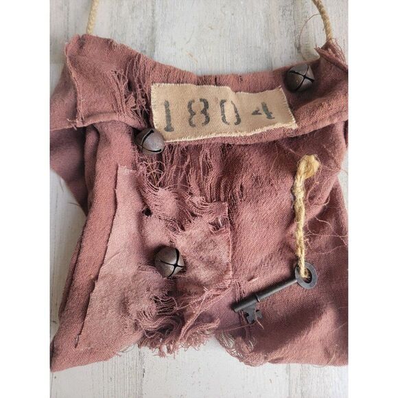 Halloween prisoner key bag Bell prop decor scary hanging - Picture 3 of 13
